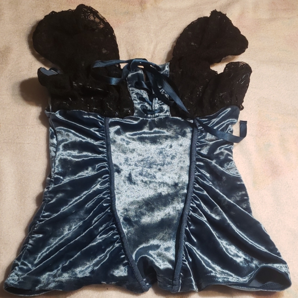 Crushed velvet top